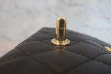画像をギャラリービューアに読み込む, CHANEL/シャネル マトラッセＷフラップＷチェーンショルダーバッグ キャビアスキン ブラック/ゴールド金具 ショルダーバッグ 800030089

