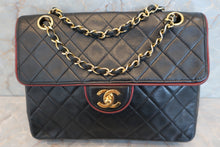 Load image into Gallery viewer, CHANEL Matelasse By color chain shoulder bag Lambskin Black/Red/Gold hadware Shoulder bag 600020127
