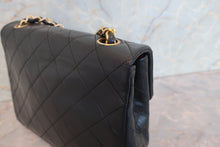 Load image into Gallery viewer, CHANEL Mini Matelasse single flap chain shoulder bag Lambskin Black/Gold hadware Shoulder bag 700090054
