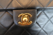 Load image into Gallery viewer, CHANEL Mini Matelasse single flap chain shoulder bag Lambskin Black/Gold hadware Shoulder bag 700090054
