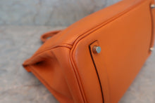 Load image into Gallery viewer, HERMES BIRKIN 35 Epsom leather Orange □L Engraving Hand bag 600040048
