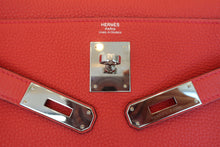 画像をギャラリービューアに読み込む, HERMES／エルメス ケリー28 トリヨンクレマンス ゼラニウム X刻印 ショルダーバッグ 800080070
