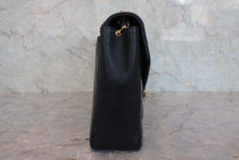 Load image into Gallery viewer, CHANEL  V-Stitch chain shoulder bag Caviar skin Black/Gold hadware Shoulder bag 800060215
