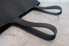 Load image into Gallery viewer, HERMES PICOTIN LOCK MM Clemence leather Black C Engraving Hand bag 800090077
