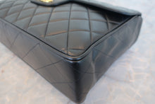 Load image into Gallery viewer, CHANEL Medium Matelasse single flap chain shoulder bag Lambskin Navy/Gold hadware Shoulder bag 700090075
