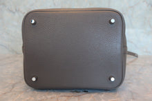 Load image into Gallery viewer, HERMES PICOTIN LOCK MM Clemence leather Etain C Engraving Hand bag 800090083
