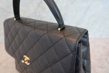 Load image into Gallery viewer, CHANEL Matelasse trapezoid hand bag Caviar skin Black/Gold hadware Hand bag 700090112
