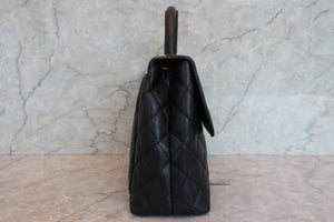 CHANEL Matelasse trapezoid hand bag Caviar skin Black/Gold hadware Hand bag 700090112
