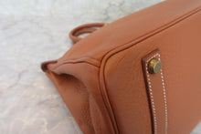 Load image into Gallery viewer, HERMES BIRKIN 35  Clemence leather Brown 〇Y Engraving Hand bag 700030027
