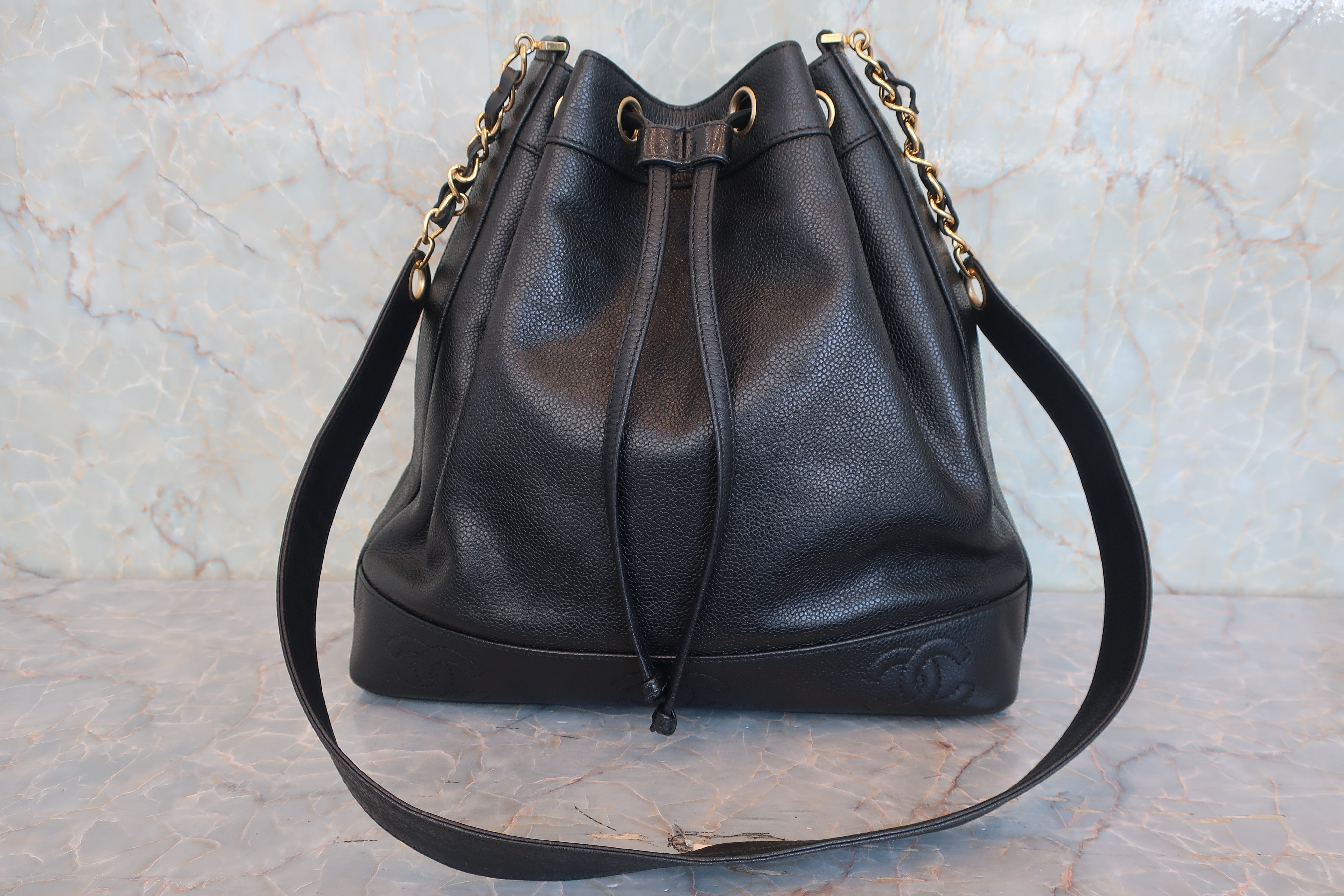 CHANEL/香奈儿三C 链条包荔枝皮Black/Gold hadware(黑色/金色金属) 肩