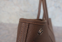 画像をギャラリービューアに読み込む, HERMES／エルメス ガーデンパーティＴＰＭ ネゴンダ エトゥープ □O刻印 トートバッグ 800090158
