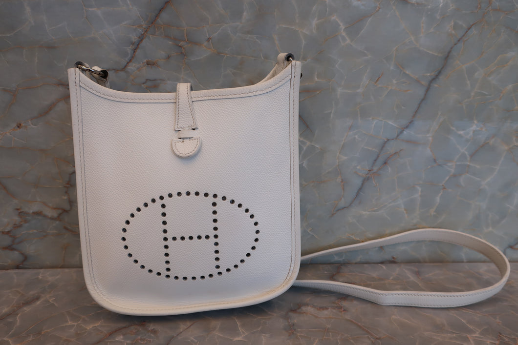 HERMES／エルメス エブリンTPM ヴォーエプソン ホワイト □H刻印 ショルダーバッグ 700100104