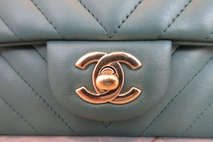 CHANEL/シャネル Vステッチチェーンショルダーバッグ ラムスキン グリーン/ゴールド金具 ショルダーバッグ 700010193