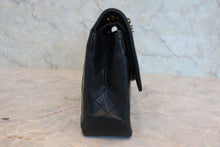 将图片加载到图库查看器，CHANEL/香奈儿 巴黎限定 CF 双盖 链条包 羊皮 Black/Gold hadware(黑色/金色金属) 肩背包 800030138
