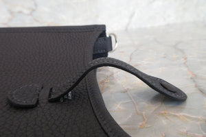 HERMES／エルメス エブリンTPM トリヨンクレマンス キャバン W刻印 ショルダーバッグ 700030254