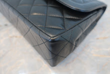 将图片加载到图库查看器，CHANEL/香奈儿 巴黎限定 CF 双盖 链条包 羊皮 Black/Gold hadware(黑色/金色金属) 肩背包 800030138
