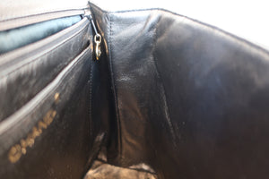 CHANEL Matelasse trapezoid hand bag Caviar skin Black/Gold hadware Hand bag 700090112