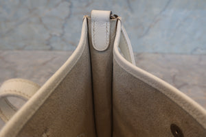 HERMES／エルメス エブリンTPM ヴォーエプソン ホワイト □H刻印 ショルダーバッグ 700100104