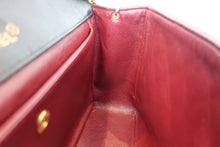 Load image into Gallery viewer, CHANEL Matelasse chain shoulder bag Lambskin Black/Gold hadware Shoulder bag 700110171
