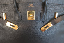 Load image into Gallery viewer, HERMES BIRKIN 35  Ardennes leather Black □A Engraving Hand bag 600080067
