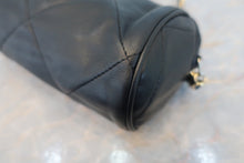 将图片加载到图库查看器，CHANEL/香奈儿 经典双C 流苏 链条包 羊皮 Black/Gold hadware(黑色/金色金属) 肩背包 800030202

