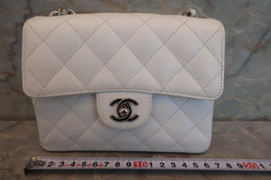 CHANEL/シャネル ミニマトラッセシングルフラップチェーンショルダーバッグ キャビアスキン ホワイト/シルバー金具 ショルダーバッグ 700030145