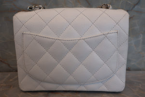 CHANEL/シャネル ミニマトラッセシングルフラップチェーンショルダーバッグ キャビアスキン ホワイト/シルバー金具 ショルダーバッグ 700030145
