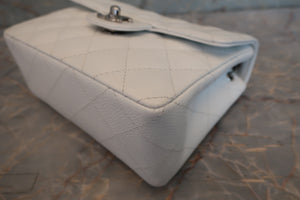 CHANEL/シャネル ミニマトラッセシングルフラップチェーンショルダーバッグ キャビアスキン ホワイト/シルバー金具 ショルダーバッグ 700030145
