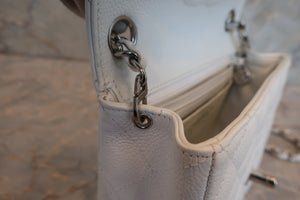 CHANEL/シャネル ミニマトラッセシングルフラップチェーンショルダーバッグ キャビアスキン ホワイト/シルバー金具 ショルダーバッグ 700030145