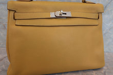 Load image into Gallery viewer, HERMES KELLY 32 Clemence leather Curry □L Engraving Shoulder bag 700010233
