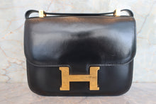 画像をギャラリービューアに読み込む, HERMES／エルメス コンスタンス24 ボックスカーフ ブラック 〇H刻印 ショルダーバッグ 700080038
