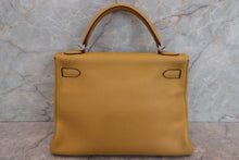 Load image into Gallery viewer, HERMES KELLY 32 Clemence leather Curry □L Engraving Shoulder bag 700010233
