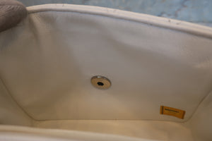 CHANEL/シャネル ミニマトラッセシングルフラップチェーンショルダーバッグ キャビアスキン ホワイト/シルバー金具 ショルダーバッグ 700030145