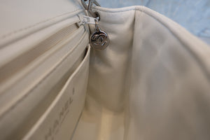 CHANEL/シャネル ミニマトラッセシングルフラップチェーンショルダーバッグ キャビアスキン ホワイト/シルバー金具 ショルダーバッグ 700030145