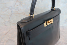 Load image into Gallery viewer, HERMES KELLY 28 Box carf leather Black Hand bag 700120003
