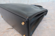 Load image into Gallery viewer, HERMES KELLY 28 Box carf leather Black Hand bag 700120003

