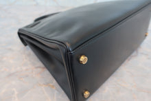 Load image into Gallery viewer, HERMES KELLY 28 Box carf leather Black Hand bag 700120003
