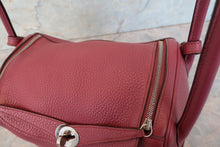 Load image into Gallery viewer, HERMES LINDY 26 Clemence leather Bois de rose □O Engraving Shoulder bag 700090106
