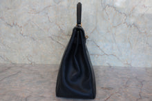 Load image into Gallery viewer, HERMES KELLY 32 Graine Couchevel leather Navy Hand bag 800090155
