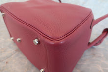 Load image into Gallery viewer, HERMES LINDY 26 Clemence leather Bois de rose □O Engraving Shoulder bag 700090106
