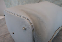 画像をギャラリービューアに読み込む, HERMES／エルメス ピコタンロックタッチTGM トリヨンクレマンス/ヴォースイフト ブルーペール/パールグレー □R刻印 ハンドバッグ 700070007
