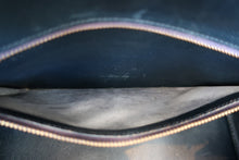 Load image into Gallery viewer, HERMES KELLY 32 Graine Couchevel leather Navy Hand bag 800090155
