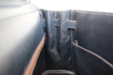 Load image into Gallery viewer, HERMES KELLY 32 Graine Couchevel leather Navy Hand bag 800090155

