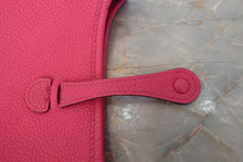 Load image into Gallery viewer, HERMES  EVELYNE TPM Clemence leather Rose shocking Z Engraving Shoulder bag 700100140
