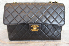 将图片加载到图库查看器，CHANEL/香奈儿 中号CF 单盖包 链条包 羊皮 Black/Gold hadware(黑色/金色金属) 肩背包 700020018
