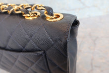 画像をギャラリービューアに読み込む, CHANEL/シャネル 中マトラッセシングルフラップチェーンショルダーバッグ キャビアスキン ネイビー/ゴールド金具 ショルダーバッグ 800020157
