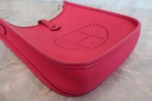 Load image into Gallery viewer, HERMES EVELYNE TPM Clemence leather Rose mexico Y Engraving Shoulder bag 600090198
