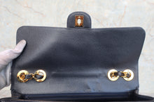 画像をギャラリービューアに読み込む, CHANEL/シャネル 中マトラッセシングルフラップチェーンショルダーバッグ キャビアスキン ネイビー/ゴールド金具 ショルダーバッグ 800020157
