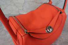 画像をギャラリービューアに読み込む, HERMES／エルメス リンディ26 トリヨンクレマンス オレンジポピー X刻印 ショルダーバッグ 700100134
