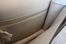 画像をギャラリービューアに読み込む, HERMES／エルメス コンスタンス3 24 パーソナルオーダー エバーカラー アネモネ/パールグレー C刻印 ショルダーバッグ 700080044
